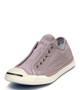 The classic Converse style gets an update with easy slip-on styling. Perfect for weekends--or long city walks.