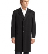 THE LOOKNotched lapelWelt pocket at chestButton closureTwo sets of flap pocketsLong sleeves with button cuffsVented back hemInner welt pocketsTHE FITAbout 40 from shoulder to hemTHE MATERIALWorsted wool/cashmereFully linedCARE & ORIGINDry cleanMade in USA