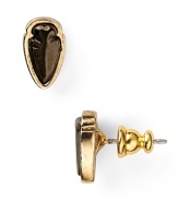 House of Harlow 1960's arrowhead studs are an edgy choice. Day or night, these pointy gold-plated studs slip in to add a dose of danger.
