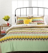 Color pop! Give your space a fresh perspective with the modern zigzag design and bright hues of this Shalla comforter set. Reverse to solid.