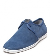 A smooth toe, low profile and soft suede upper conjure mid-century laid back cool in the Aldwych shoe.