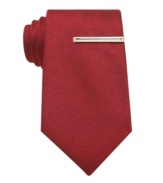 Add visual texture and interest to your dress wardrobe with this Alfani tie.