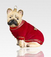 Donned in a cozy red velvet sweater, this darling doggie is delightfully detailed in mouth-blown, hand-painted glass.Glass3.5H X 3W X 2DImported