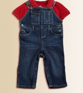 Every rough-and-tumble baby needs sturdy overalls of soft denim to keep pace with all his crawling and cruising.Adjustable shoulder straps with button and hook claspsBib patch pocketsTwo-button side closeMock flyBelt loopsFront scoop pocketsBack patch pocketsSnap legs98% cotton/2% elastaneMachine washImportedPlease note: Number of snaps may vary depending on size ordered. 