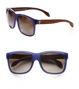 Lovely dark wood and skull plaques accent acetate frames for a warm and chic look. Available in black with grey gradient lens or blue with brown gradient lens. Logo temples100% UV protectionMade in Italy 
