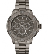 A structured and versatile watch from Nautica built tough in gunmetal tones.