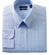 A timeless glen plaid and a cool color combination combine with easy care fabric to make this Club room button-down a reliable part of your workweek rotation.