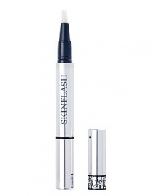 Radiance booster pen. The secret weapon of Dior makeup artists, the magical tool of glowing faces. The Light-Booster complex acts as a true lighting engineer, smoothing away imperfections and creating light on the face. Application tip: Wear it under or over foundation - even on bare skin. Radiance booster pen. The secret weapon of Dior makeup artists, the magical tool of glowing faces. The Light-Booster complex acts as a true lighting engineer, smoothing away imperfections and creating light on the face. Application tip: Wear it under or over foundation - even on bare skin.