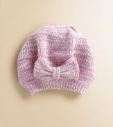 Marled wool-blend yarn knit into a shapely beret, topped with a sweet bow for feminine charm. Smooth knit with ribbed edging40% wool/28% rayon/15% nylon/10% cashmere/7% angoraHand washImported