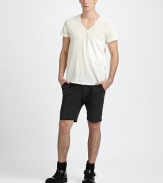 Soft, slouch pocket and neckline softens this casual basic and offers a customized look, set in cool, comfortable cotton.V-neckChest patch pocketCottonMachine washImported
