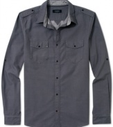 Keep your look neat and trendy with this fitted long sleeve shirt by Guess Jeans.