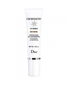 Diorsnow is a clinically-proven brightening treatment collection that evens the complexion, diminishes the appearance of dark spots and increases radiance. Powered by Icelandic Glacial Water and Diors exclusive Transparency Enhancing Complex the new formulas counteract skin acidity and target all 5 features of a radiant complexion (evenness, luminosity, moisture, texture and plumpness) for even faster and more effective brightening results. Immediately skin is illuminated with a flawless and even radiance that is intensified day after day. Diorsnow BB Crème 1.2 oz. Lightweight, tinted formula delivers natural looking coverage for a perfectly flawless complexion while brightening the skin, reducing dark spots and protecting against UV damage with SPF 50. Diorsnow is a clinically-proven brightening treatment collection that evens the complexion, diminishes the appearance of dark spots and increases radiance. Powered by Icelandic Glacial Water and Diors exclusive Transparency Enhancing Complex the new formulas counteract skin acidity and target all 5 features of a radiant complexion (evenness, luminosity, moisture, texture and plumpness) for even faster and more effective brightening results. Immediately skin is illuminated with a flawless and even radiance that is intensified day after day. Diorsnow BB Crème 1.2 oz. Lightweight, tinted formula delivers natural looking coverage for a perfectly flawless complexion while brightening the skin, reducing dark spots and protecting against UV damage with SPF 50.