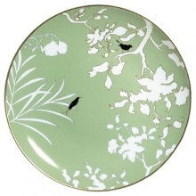 This Limoges porcelain dinner service was created by the well-known designer Sylvie Langet for Raynaud. The leaf design and the bird silhouettes are reminiscent of the golden era of past styles. The fresh colors evoke a feeling of hospitality and the lightness of an early summer day. The clever interplay of positive and negative color highlights the design very effectively. The birds decorate the individual pieces of the dinner service in black, white or gold - to match the rims. This Limoges porcelain dinner service was created by the well-known designer Sylvie Langet for Raynaud. The leaf design and the bird silhouettes are reminiscent of the golden era of past styles. The fresh colors evoke a feeling of hospitality and the lightness of an early summer day. The clever interplay of positive and negative color highlights the design very effectively. The birds decorate the individual pieces of the dinner service in black, white or gold - to match the rims.