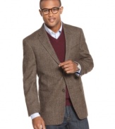 With a sophisticated, studious style, this blazer from Tommy Hilfiger is all aces in your wardrobe.