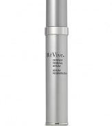 This lightweight protective serum shields skin against daily environmental aggressors and free radical damage while helping improve skin tone and texture.