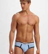 A slightly higher leg in smooth, stretchy cotton that offers generous support and a perfect fit. Logo waistband 95% cotton/5% elastane Machine wash Imported 