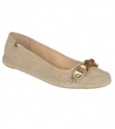 Pretty flats with a touch of wooden detail. The Unice espadrille flats by Etienne Aigner Wood are cute and casual, but never plain.