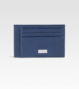 A luxurious leather style with six credit card slots.Six credit card slotsLeather3W X 4HMade in Italy