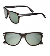 Modern frames crafted in lightweight plastic with signature logo temples. Available in shiny havana frames with mirror green lenses.Plastic100% UV ProtectionMade in Italy