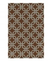 Chocolate chain. This modern indoor/outdoor area rug from Dalyn is crafted from hand-hooked polypropylene for superb durability and easy cleaning.