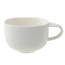 Villeroy & Boch's Urban Nature tea cup brings a dynamic new dimension to your table setting. The elegant bone-white porcelain pieces assume fluid, organic shapes for an effect that is both architectural and aerodynamic. Simple yet casually chic, Urban Nature is sure to take your next occasion to unexpected new levels. Villeroy & Boch's Urban Nature tea cup brings a dynamic new dimension to your table setting. The elegant bone-white porcelain pieces assume fluid, organic shapes for an effect that is both architectural and aerodynamic. Simple yet casually chic, Urban Nature is sure to take your next occasion to unexpected new levels.