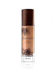 Terracotta Teint D'Ailleurs is a new basic for beautiful skin, the first tinted moisturizer in the collection, it captures the summer's sun-kissed radiance and holds true on the skin from morning until night. The unprecedented texture, part tinted gel and part cream melts away like silk, gliding over the skin to blend away imperfections, smooth and even out the complexion. Terracotta Teint D'Ailleurs is a new basic for beautiful skin, the first tinted moisturizer in the collection, it captures the summer's sun-kissed radiance and holds true on the skin from morning until night. The unprecedented texture, part tinted gel and part cream melts away like silk, gliding over the skin to blend away imperfections, smooth and even out the complexion.