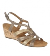Uproot stagnant style with Life Stride's Nomad wedge sandals. With a natural cork wedge and stunning interwoven straps, you're free to roam with confidence.