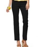 The slim, slightly cropped petite pants from Style&co. have a touch of Old Hollywood chic. Beautiful with a silky blouse or go classic with a crisp white shirt!
