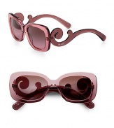 Sophisticated design in a square shape with lavish baroque accents. Available in transparent pink with pink gradient lens or black with grey gradient lens or tortoise with brown gradient lens.Baroque temples100% UV protectionMade in Italy 