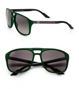 Signature web logo adorns the temples of this plastic design. Available in black with grey gradient lens or green with gray gradient lens.GG web logo temples100% UV protectionMade in Italy