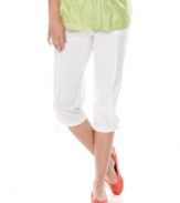 Pair these petite capris by Style&co. with sneakers for errands around town, or go for a casually elevated look with your favorite pair of wedges. The cargo style and seamed details look super crisp!