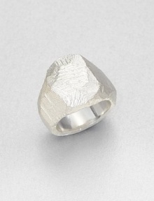 An organically-shaped design that is as edgy, yet modern. BrassMade in Italy An organically-shaped design that is as edgy, yet modern. BrassMade in Italy