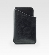 A style of innovation and incredible versatility, this sliding card case rendered from full grain leather features an embossed paisley design for a signature touch.Cotton twill/leather liningLeather5W x 3HImported