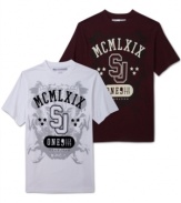 Put on your favorite jeans and cap with this Sean John tee and you'll be decked out in cool sporty style.
