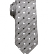 Pair your patterns in one easy motion. This Ben Sherman skinny tie makes it happen with cool confidence.