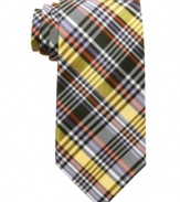 Be a little more rad in plaid. This Ben Sherman skinny tie adds a note of rakish prepster style to your suit.
