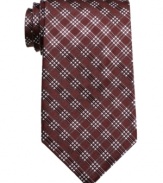 Suit up. This Perry Ellis tie takes a classic look and makes it cool for every day.