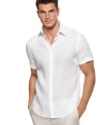 Be your own style captain with this classic linen shirt from Perry Ellis. Ideal for warm weather.