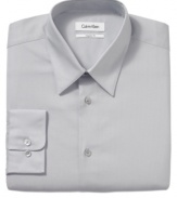 With a smooth finish and expert tailoring, this Calvin Klein shirt looks as good as it feels.