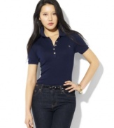 Rendered for a classic, feminine fit in smooth cotton jersey, the iconic petite Lauren by Ralph Lauren polo is finished with gleaming golden metal buttons for a glamorous touch.