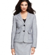 A linen blend makes this Calvin Klein jacket the perfect addition to your work wardrobe rotation this season. Flap patch pockets at the front give the look a twist.