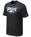 From the pre-game to after-party, show off your Philadelphia Eagles pride in this NFL football t-shirt from Nike.