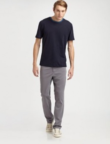 Modern fit silhouette that transitions easily into any wardrobe, cut from soft, garment-dyed cotton.Five-pocket styleInseam, about 3198% cotton/2% elastaneMachine washImported