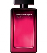Each element of this ultra-sophisticated limited edition has been enhanced to sublimate the original Eau de Parfum in a couture way: Vibrating and colorful top notes have been added to the fragrance, the bottle is dressed up with one absolute color fuchsia - and the outer packaging has a wink at Narciso Rodriguez fashion collages. 