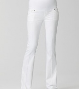 An extra-high stretch panel makes these stretch Italian cotton pants completely comfortable for the mom-to-be. In a bright white Santorini wash.THE FITFront rise, 13½ including panel Inseam, about 34½THE DETAILSElastic waist Five-pocket style Rivet detail Tonal signature stitching on back pocket Cotton/elastene; machine wash Made in USA
