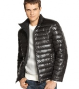 Switch up your look to suit your personal style with the sleek, reversible design of this quilted cotton jacket from Kenneth Cole.
