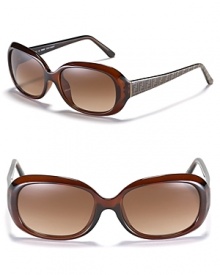 Elegant rounded sunglasses with faceted temples and signature F print along arms.