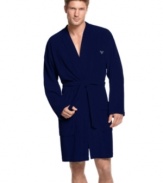 Wrap yourself up in the supremely soft comfort of Emporio Armani's ultra-absorbent cotton robe.