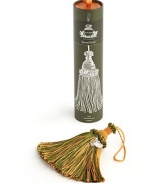 The uplifting signature scent is a complex and subtle blend that permeates the air with addictive waves of clove, the zest of bitter orange and just a touch of cypress. 