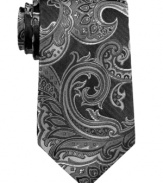 Bring a pattern play into your every day with this distinguished paisley tie from Perry Ellis.
